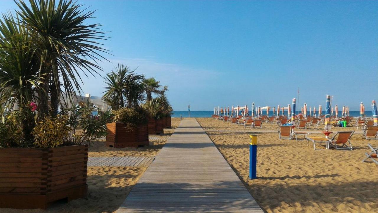 Ville Giusi, Maria E Campiello Bibione Exteriör bild